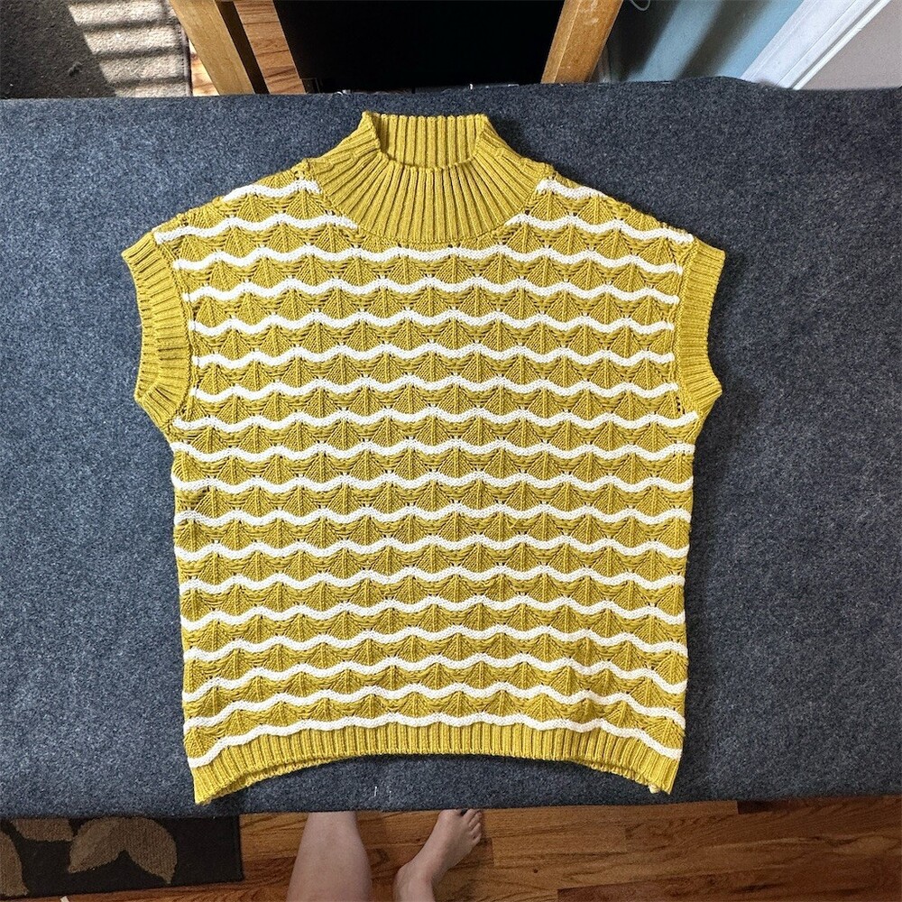 United Colors of Benetton Sweater Vest Womens M Mustard Wave Mock Neck Knit